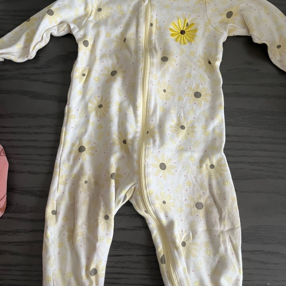 Onesie’s for size 6-9month. All 3 included in price. - Picture 4 of 4